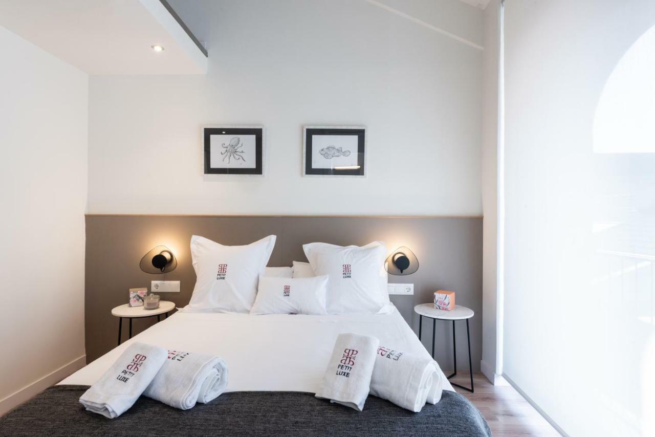 Petit Luxe Tobella Esquerra Apartment Terrassa Exterior photo